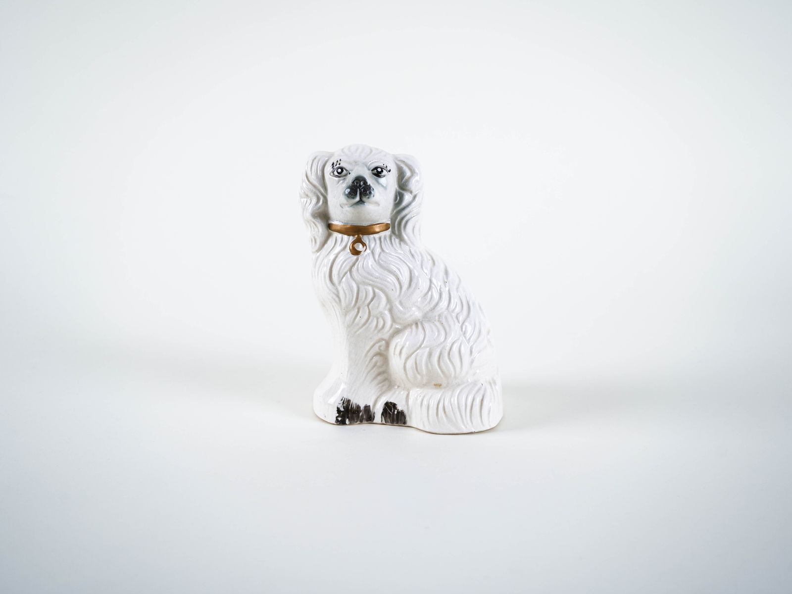 Figurine de chien en porcelaine, design anglais, années 1960, fabriquée par Beswick England photo for sale