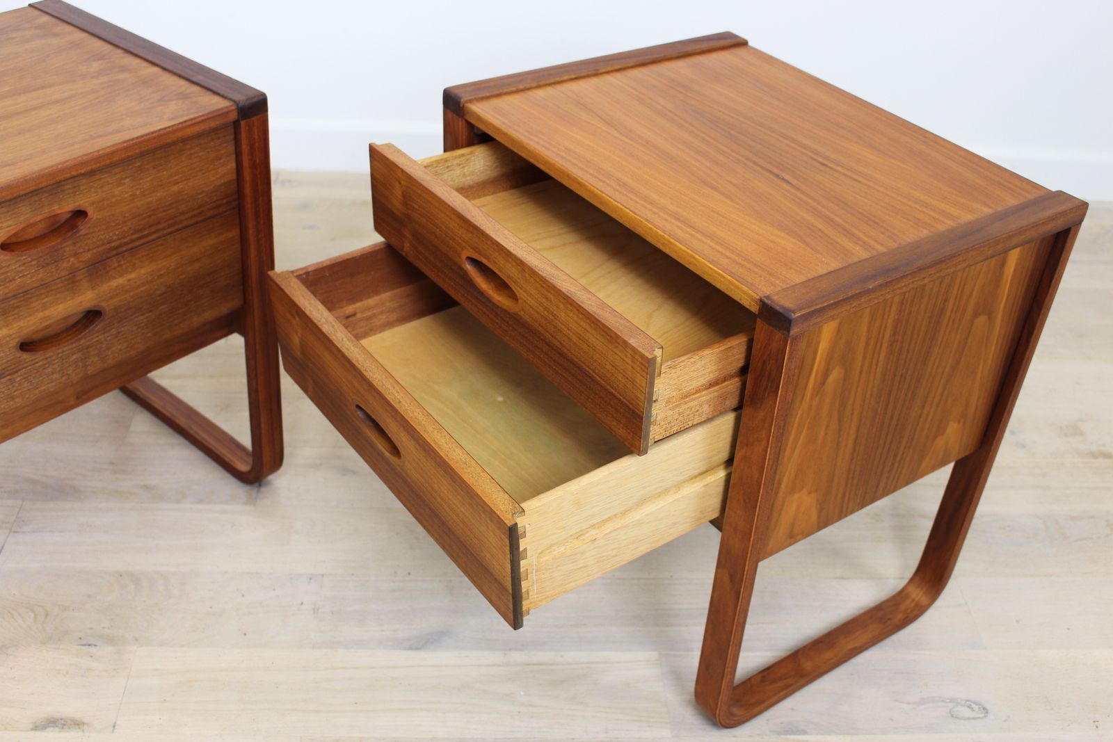 Rare Pair Of Uniflex K Range Bedside Chests By Peter Hayward photo Furniture