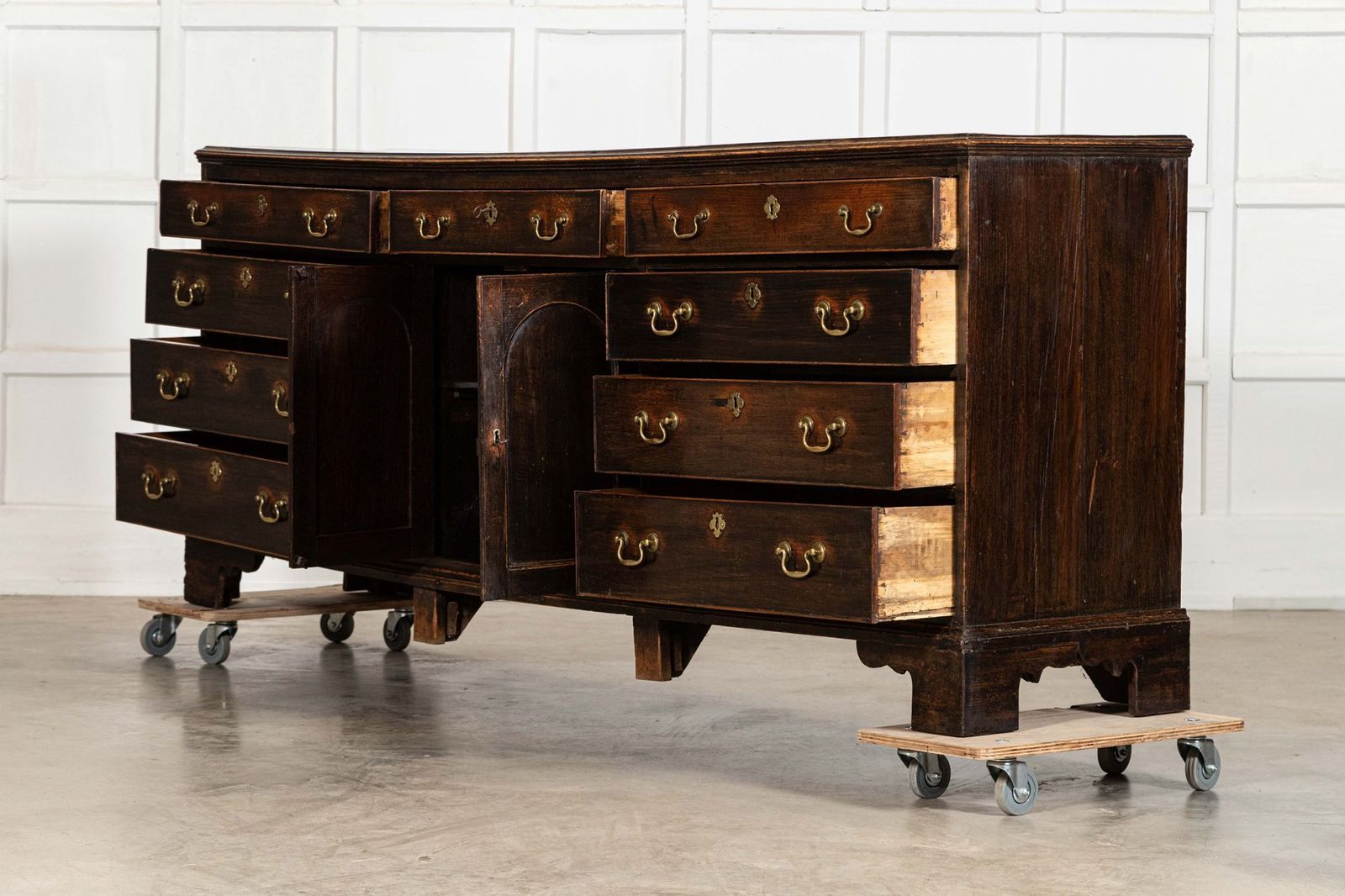 Large English George III Provincial Oak Dresser Base photo 6843.0