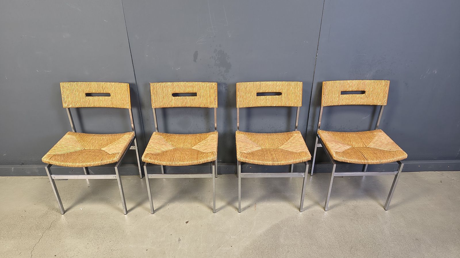 photo vinterior Belgian Wicker And Chrome Dining Chairs, 1970s   Set Of 4