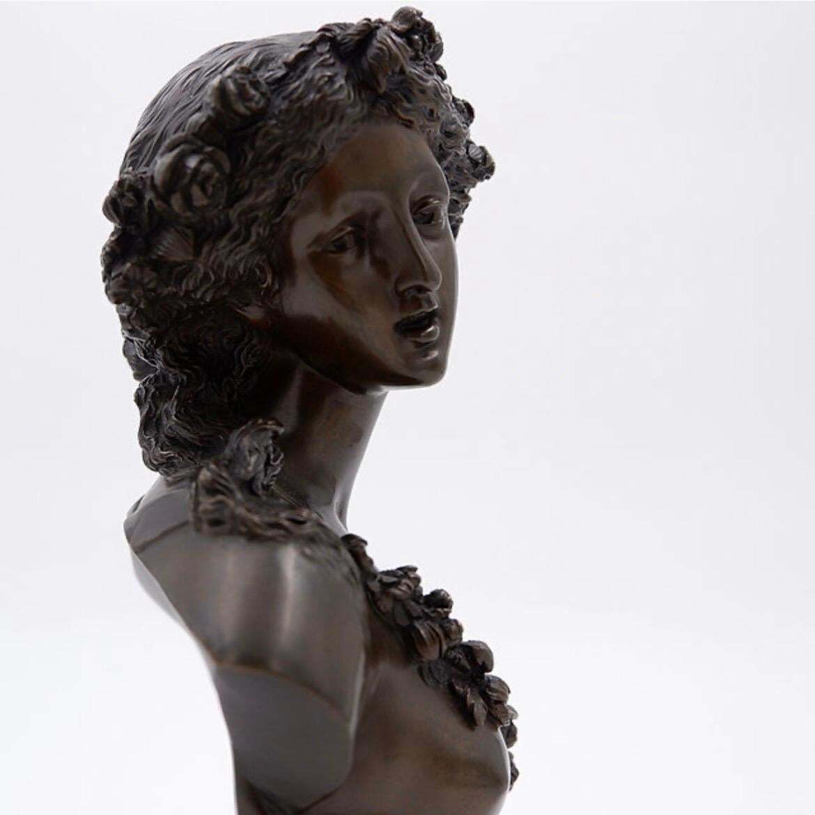photo furniture J.C. Marin Bronze "Jeune Femme Couronnée De Fleurs " 19th Century