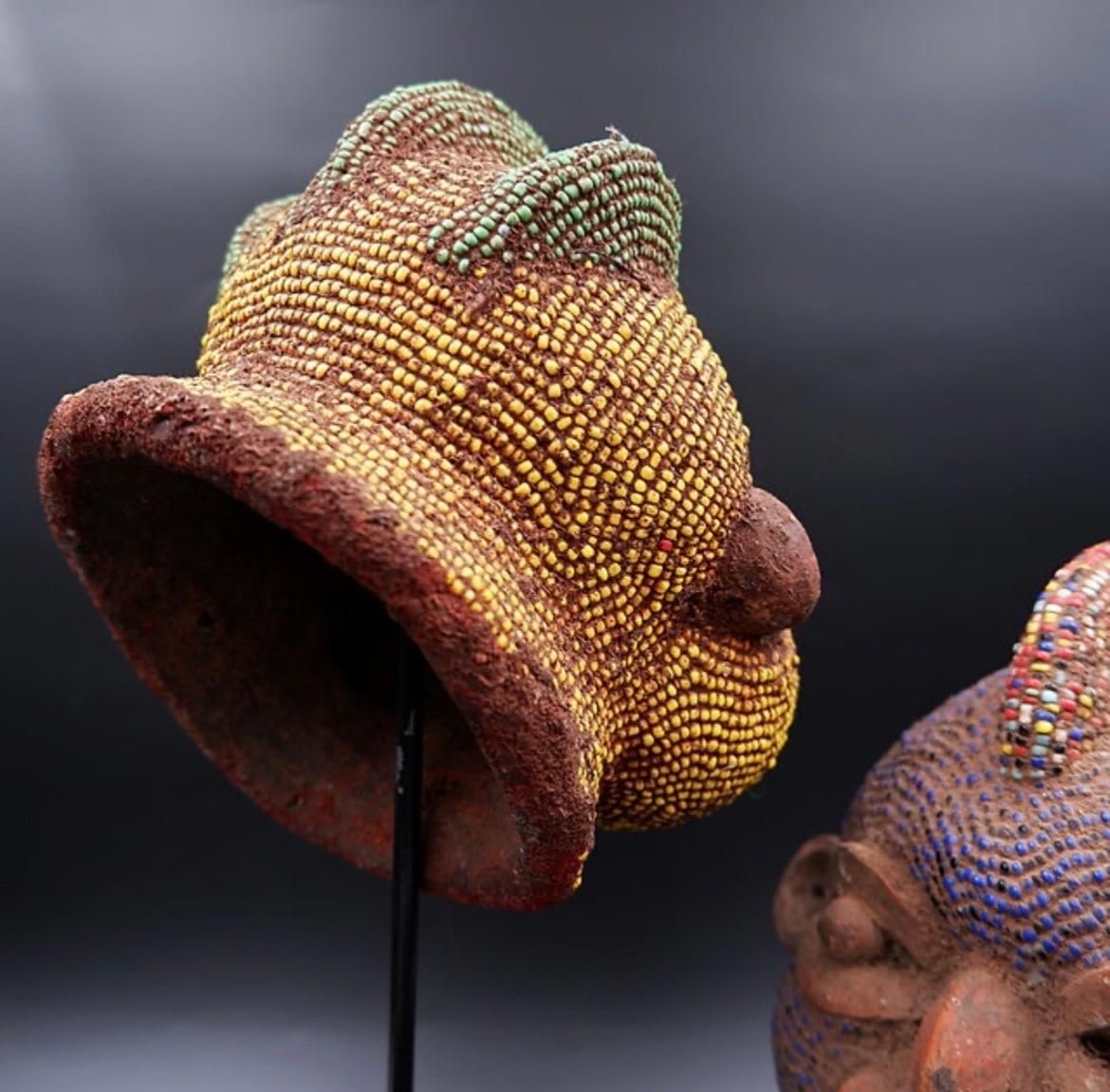 photo for sale Pair Of African Terracotta And Pearl Heads, Late 20th Century Art