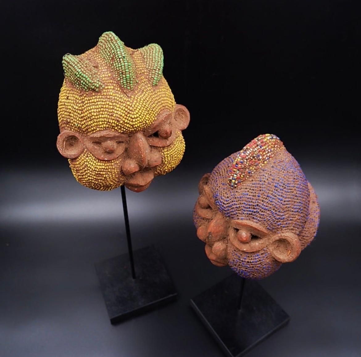 495.0 Pair Of African Terracotta And Pearl Heads, Late 20th Century Art photo