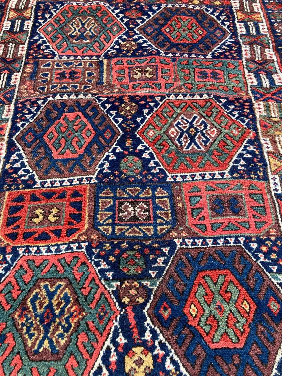 Antiek Koerdisch tapijt 1,92 m x 1,19 m photo vintage