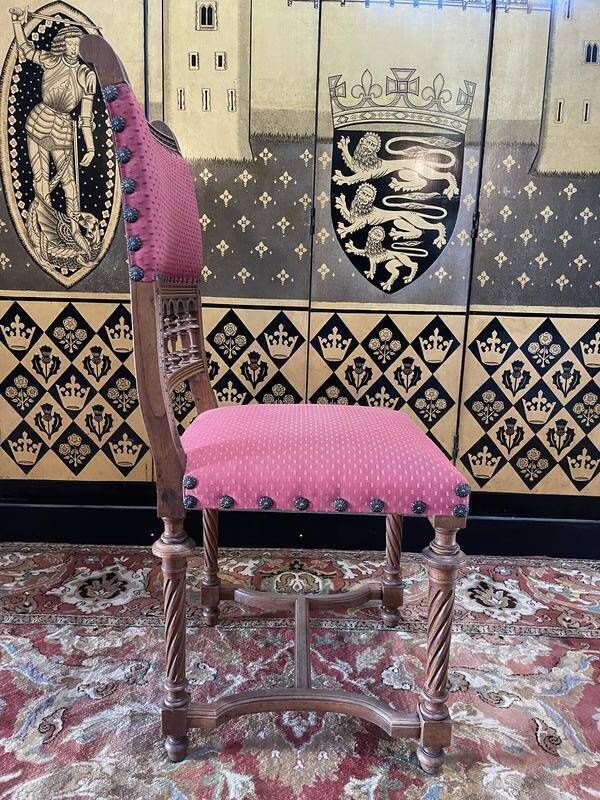 Set Of 6 Renaissance Style Carved Walnut Chairs   Haute époque photo buy
