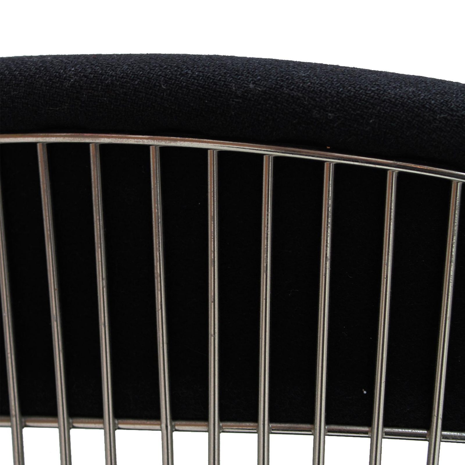 photo furniture Set Of Four Chairs Designed By Warren Platner And Published By Knoll, 1960s