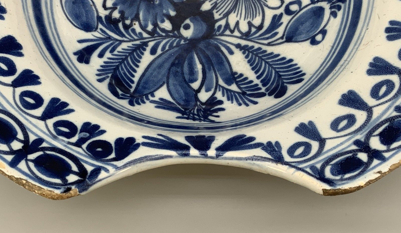 photo vinterior 18th Century Dutch Delft Barber's Bowl Bleeding Dish Blue And White Tin Glaze