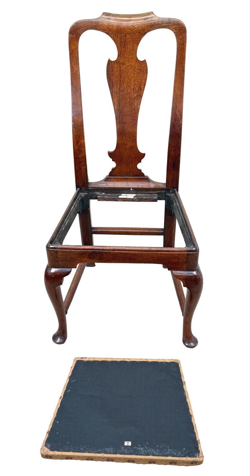photo for sale Set Of 4 18th Century George I Walnut Dining Chairs (England, Circa 1720)
