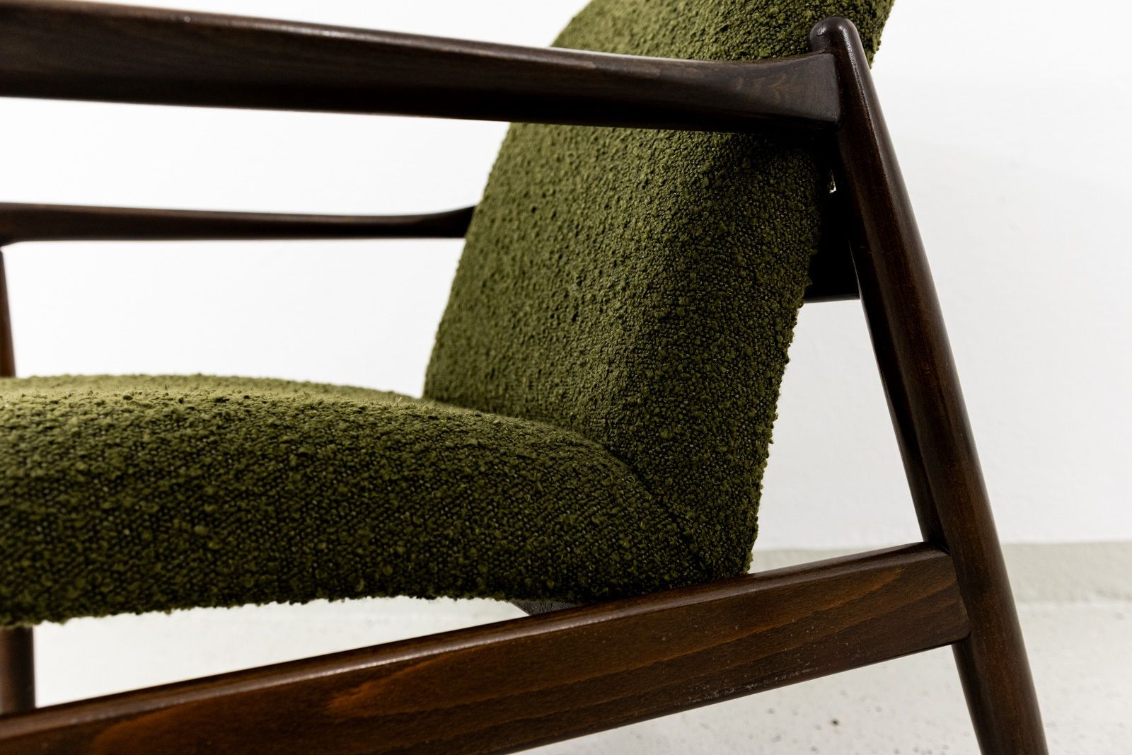 Meubels Mid-Century Modern Fauteuil van Edmund Homa, GFM, Polen, jaren 1960 photo