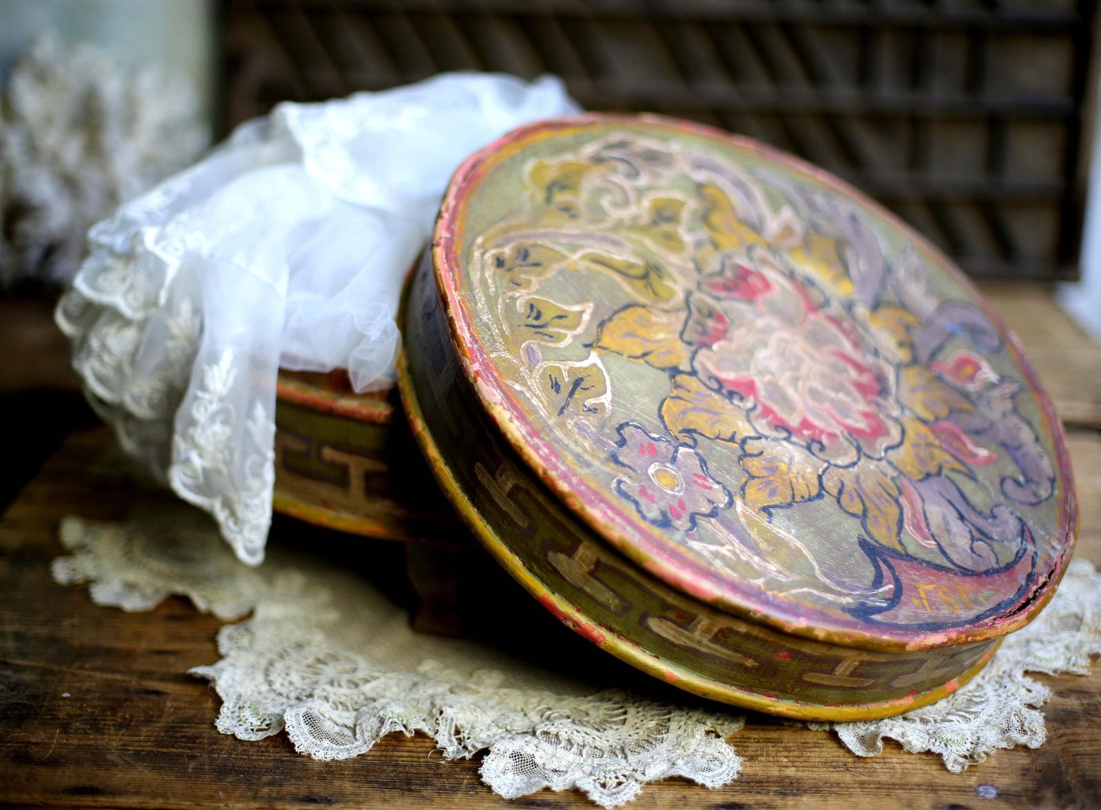 Antique German Bride Box 18th Century Round Hand Painted Bentwood Folk Art Wedding Chest photo for sale