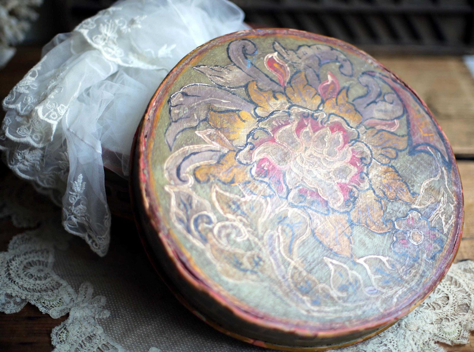 Antique German Bride Box 18th Century Round Hand Painted Bentwood Folk Art Wedding Chest photo Home Decor