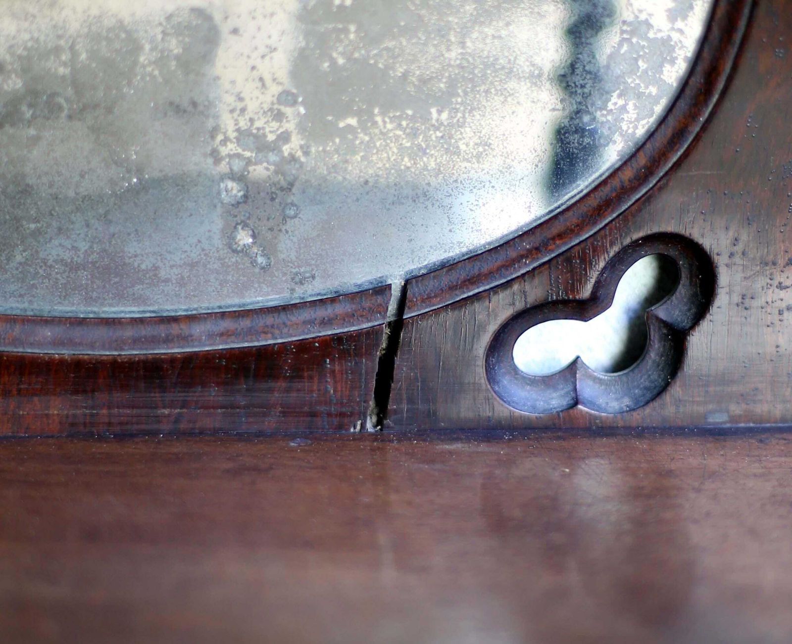 Antique Barely Twist Shelves French Art Nouveau Carved Wooden Shelf Mercury Glass Mirror photo vinterior