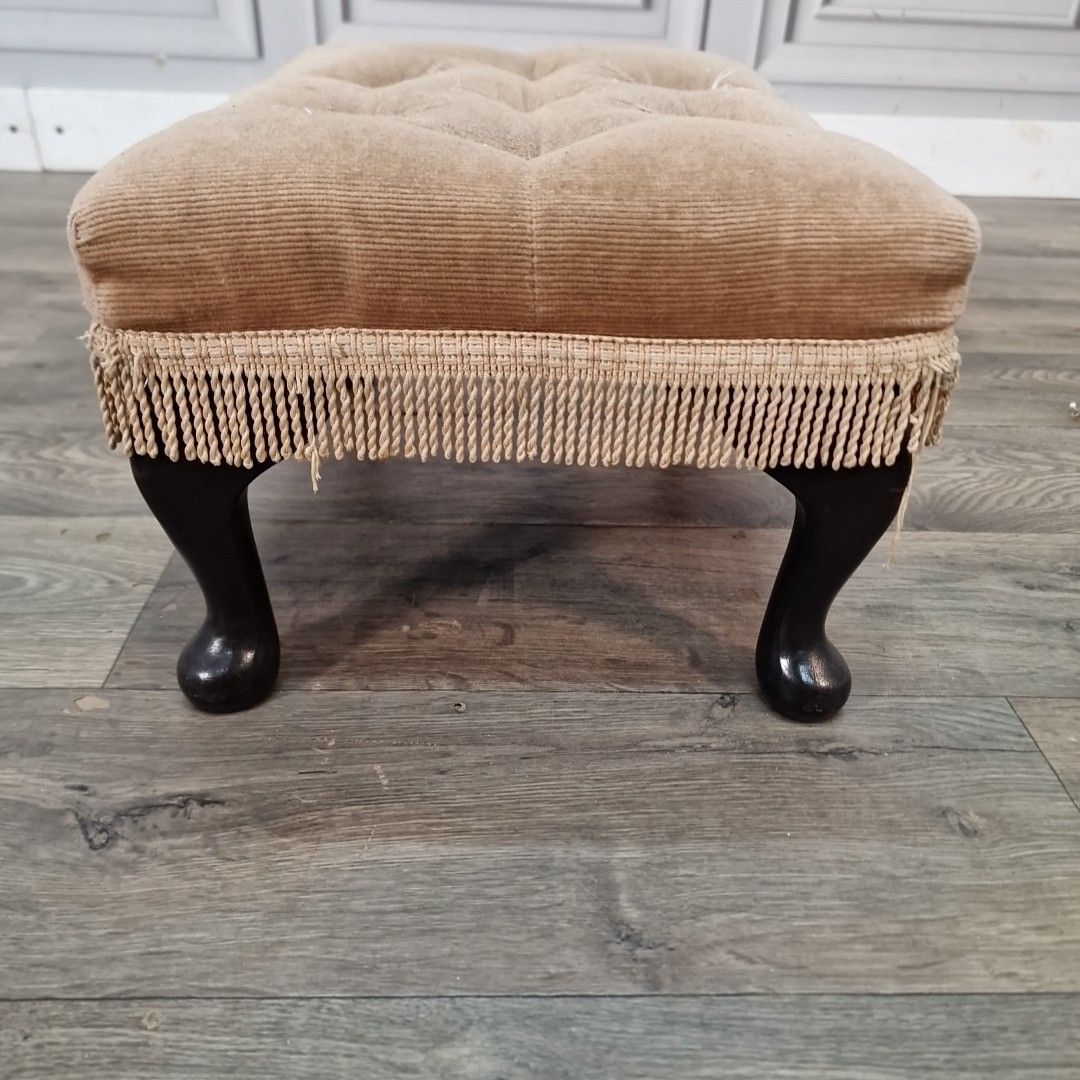 52.0 Vintage Tufted Foot Stool Queen Anne Style Upholstered Ottoman For Restoration photo
