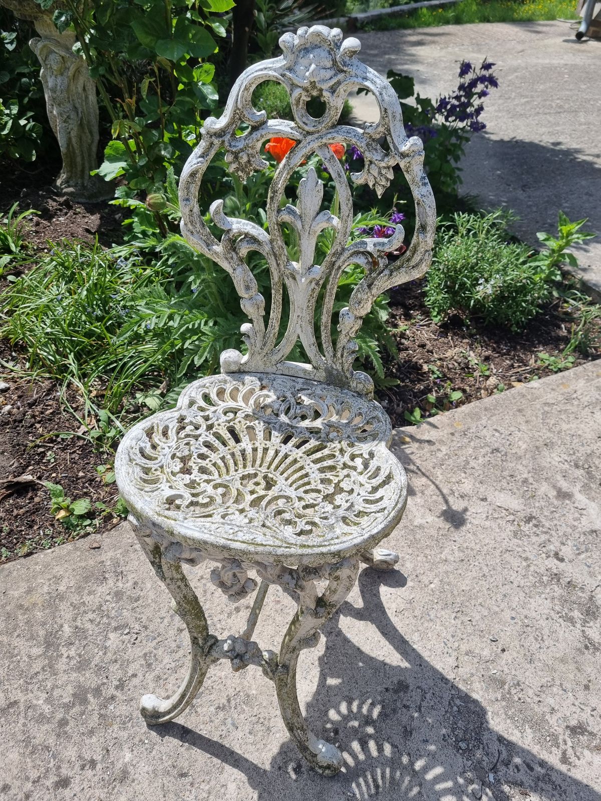 Four Elegant Victorian Cast Iron Garden Chairs C. 1880 photo buy