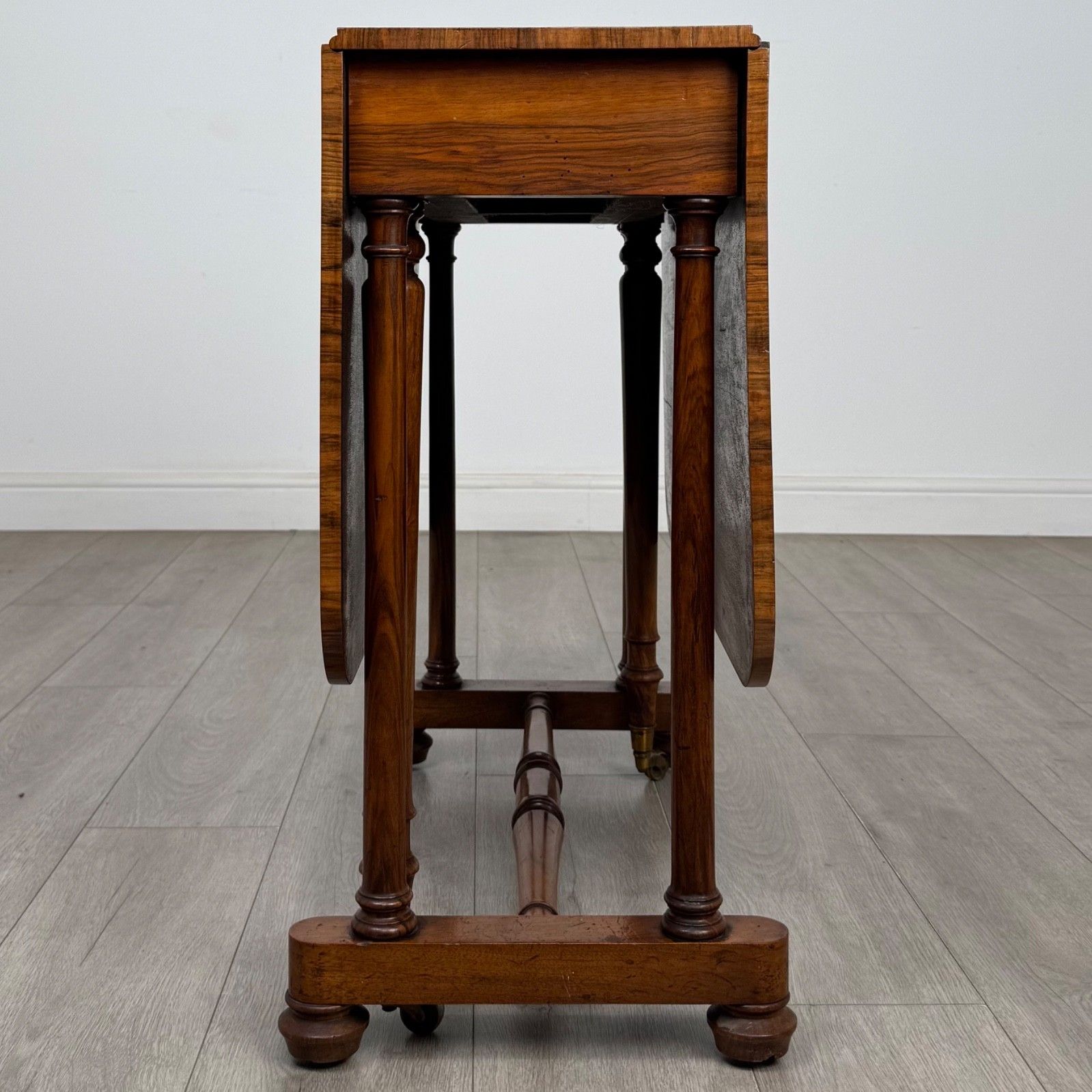 photo for sale Antique 19th Century Victorian Sutherland Table In Burr Walnut ( Af 5781 )