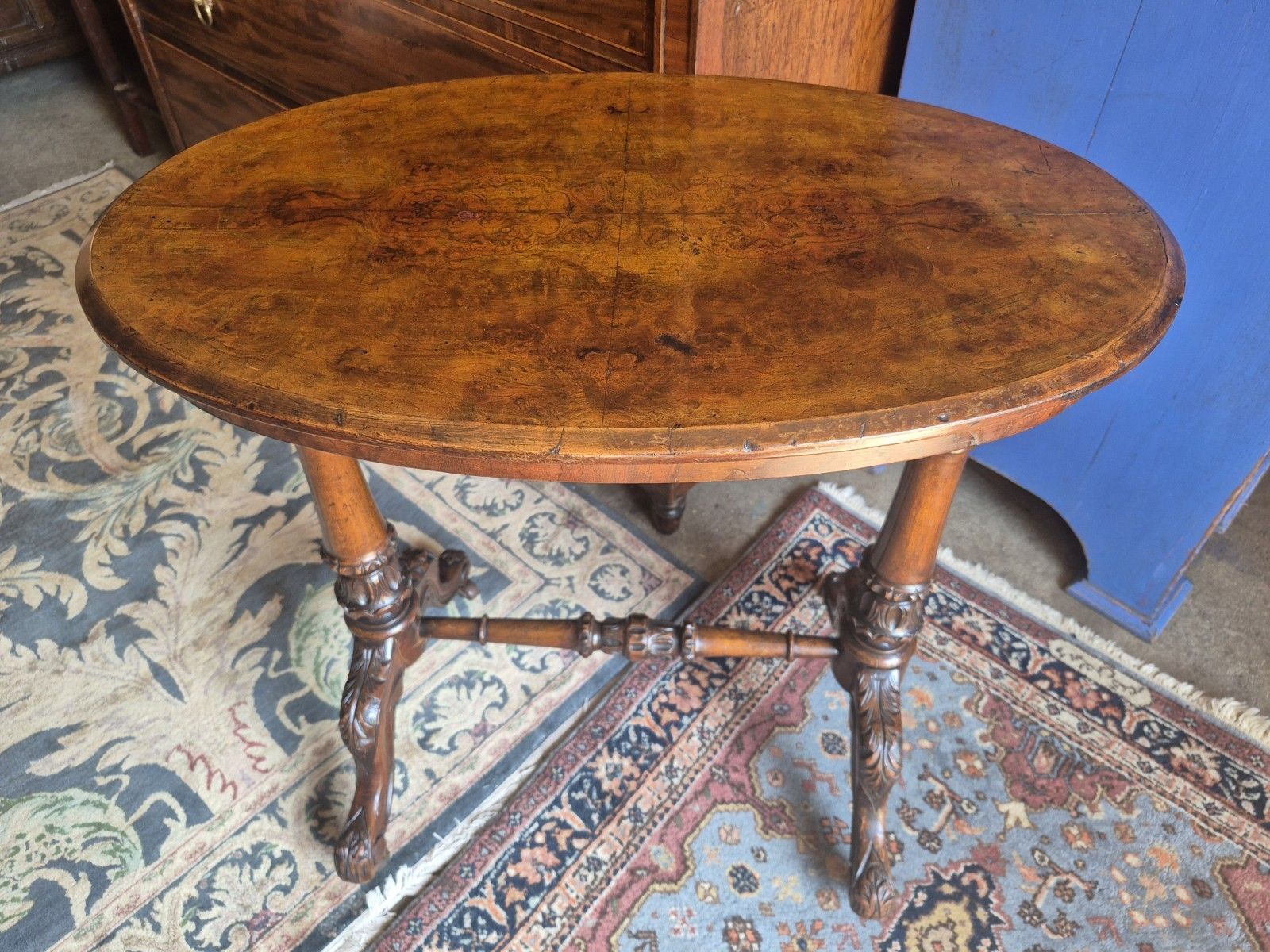 Fabulous Quality Early Victorian Burr Walnut Quater Veneered Oval Top Lamp Table photo furniture