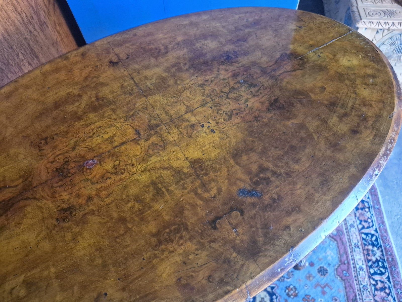 photo furniture Fabulous Quality Early Victorian Burr Walnut Quater Veneered Oval Top Lamp Table