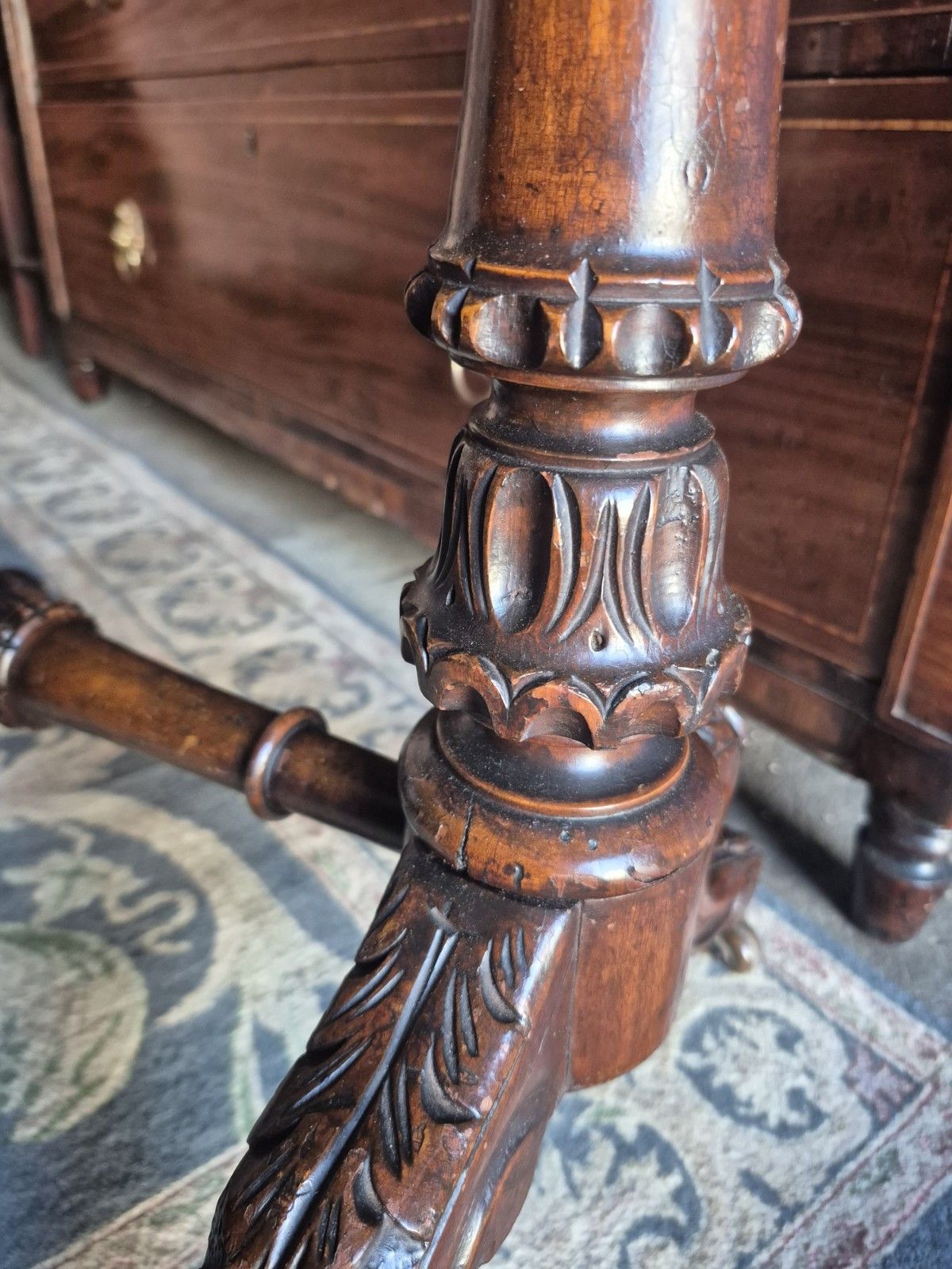 Furniture Fabulous Quality Early Victorian Burr Walnut Quater Veneered Oval Top Lamp Table photo