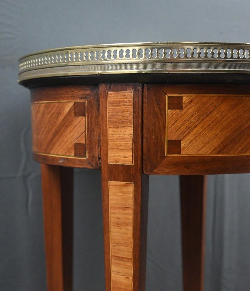 photo furniture Small Marquetry Side Table, Louis XVI Style – Early 20th Century
