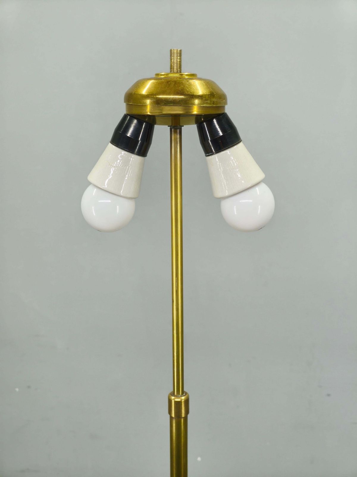 Hollywood Regency Messing Vloerlamp met Romo Kap, Italië ca. jaren 1950 photo 878.0