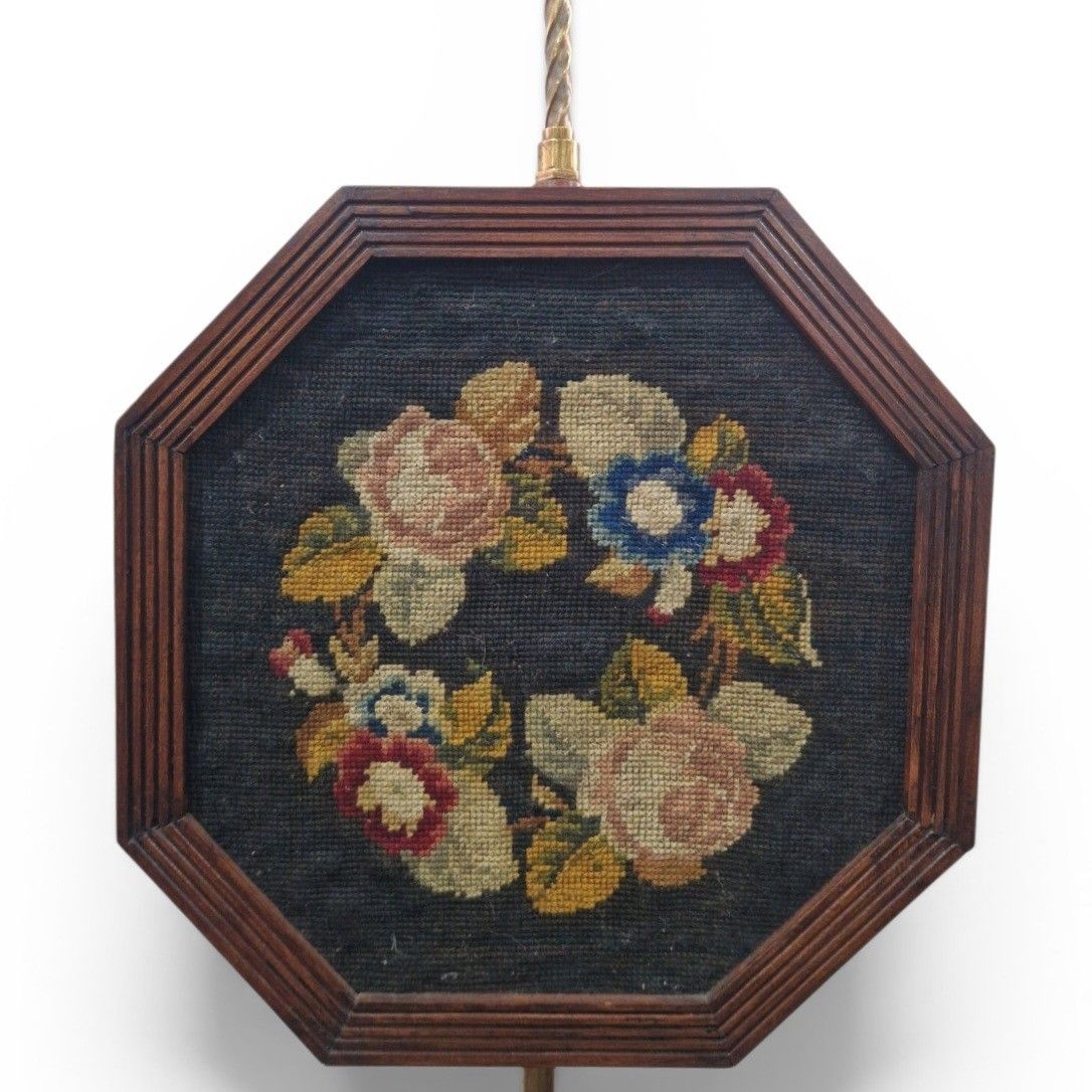 Antique Victorian Pole Screen Adjustable Embroidered Fire Screen Spiral Twist photo vinterior