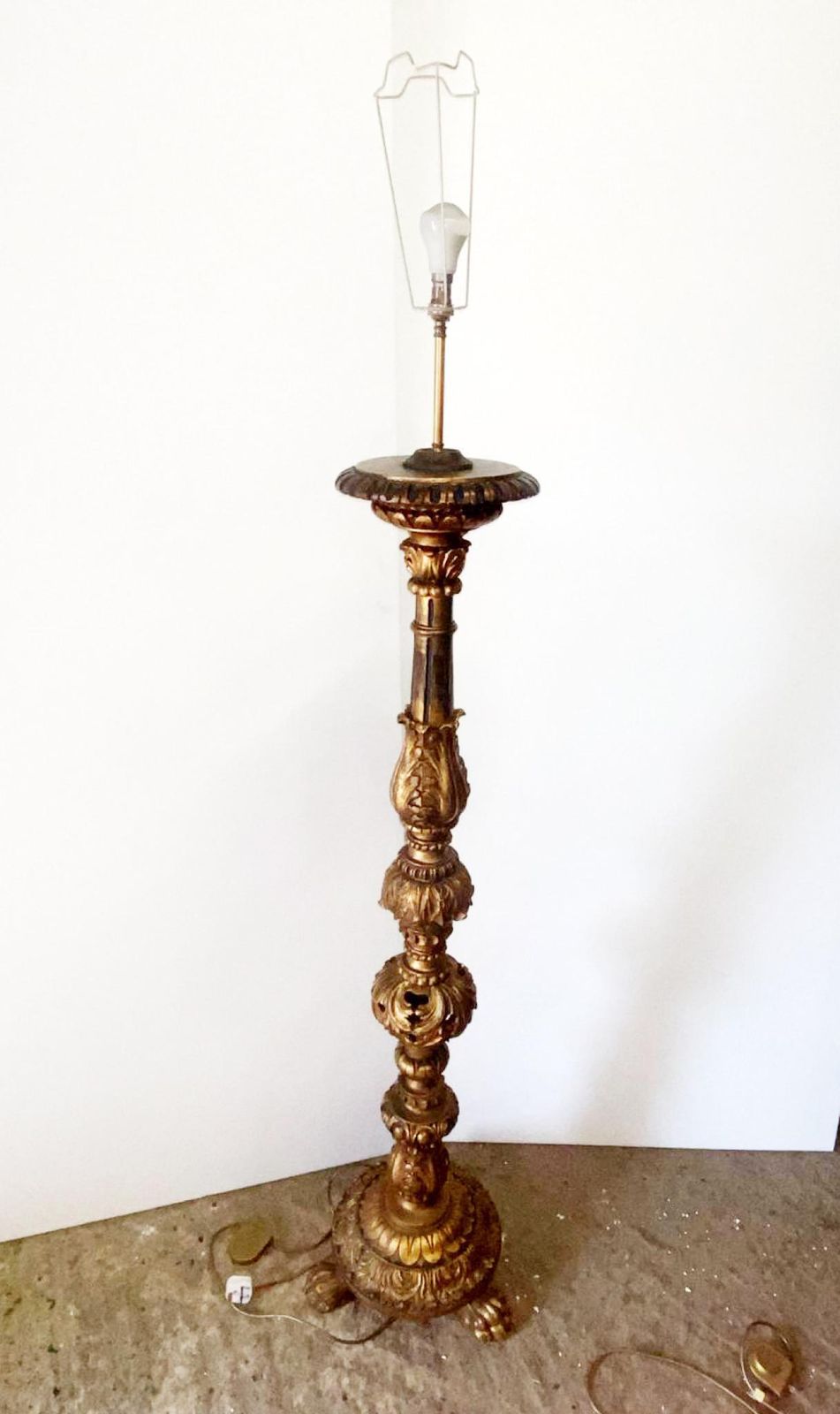 photo for sale Pair Florentine Lamps Floor Light Carved Giltwood Baroque.