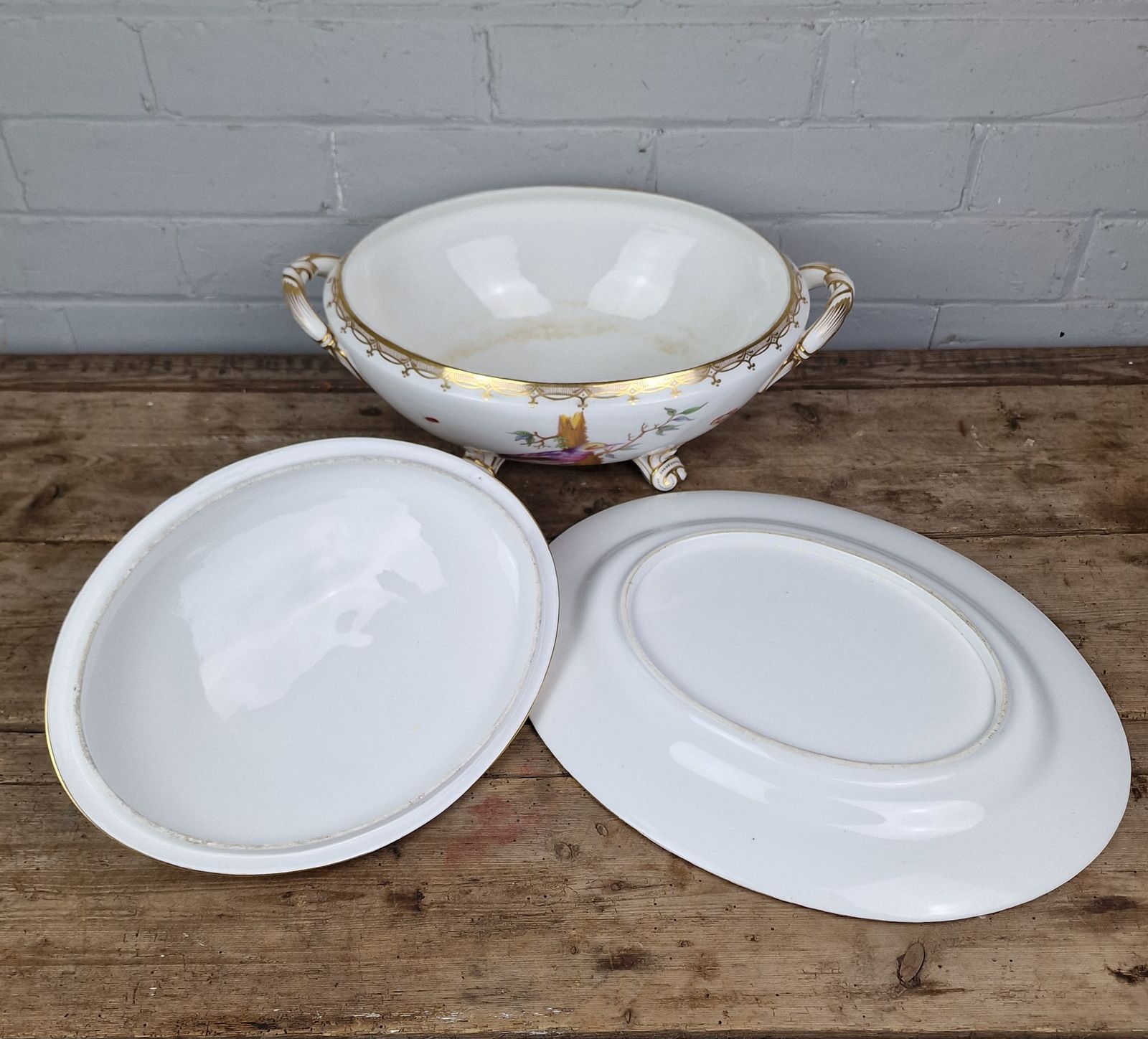 475.0 Antique Porcelain Soup Tureen By Coalport Or Coalbrookdale   English Circa 1830 photo