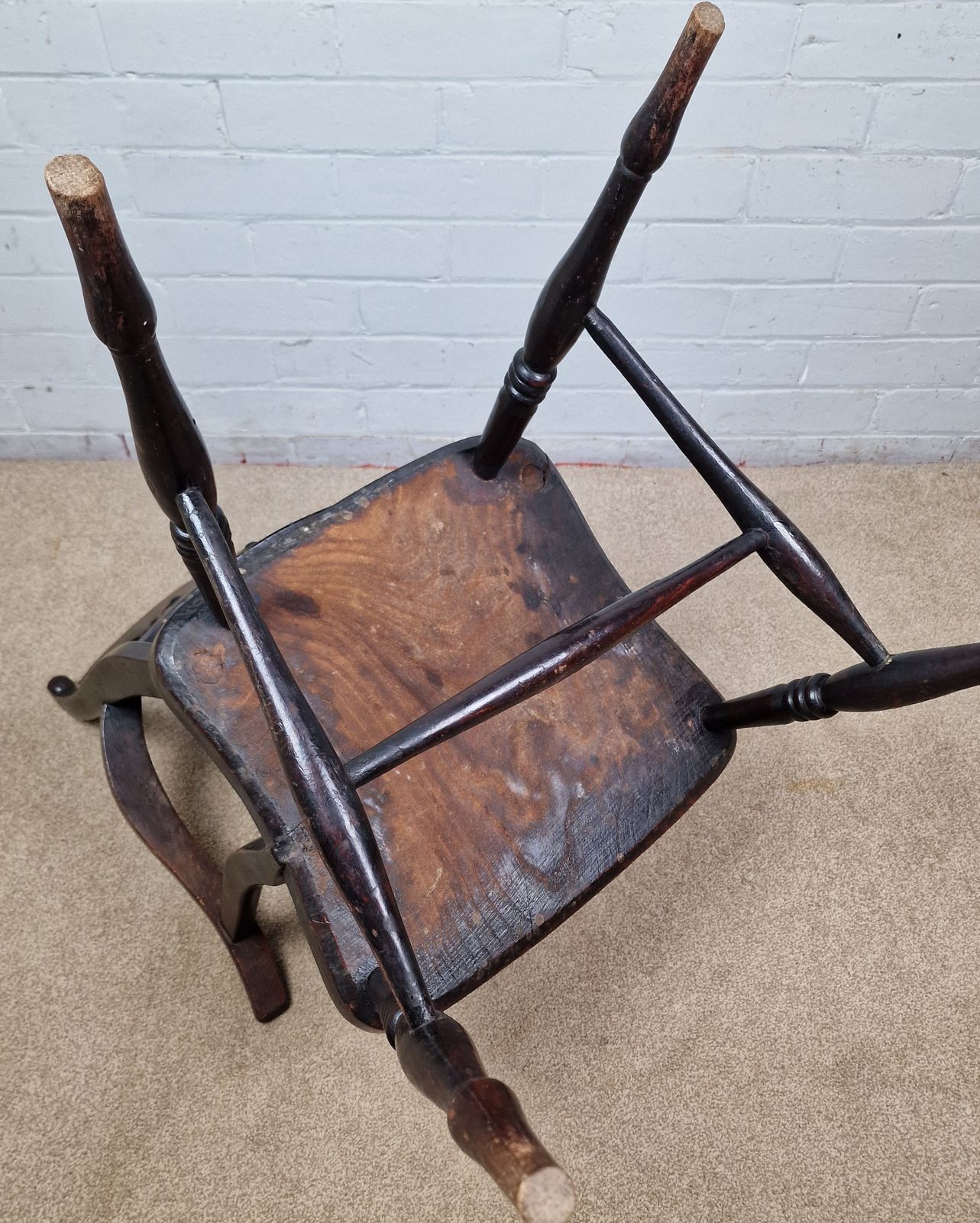 photo furniture Victorian Elm And Beech Oxford Bar Back Windsor Chair