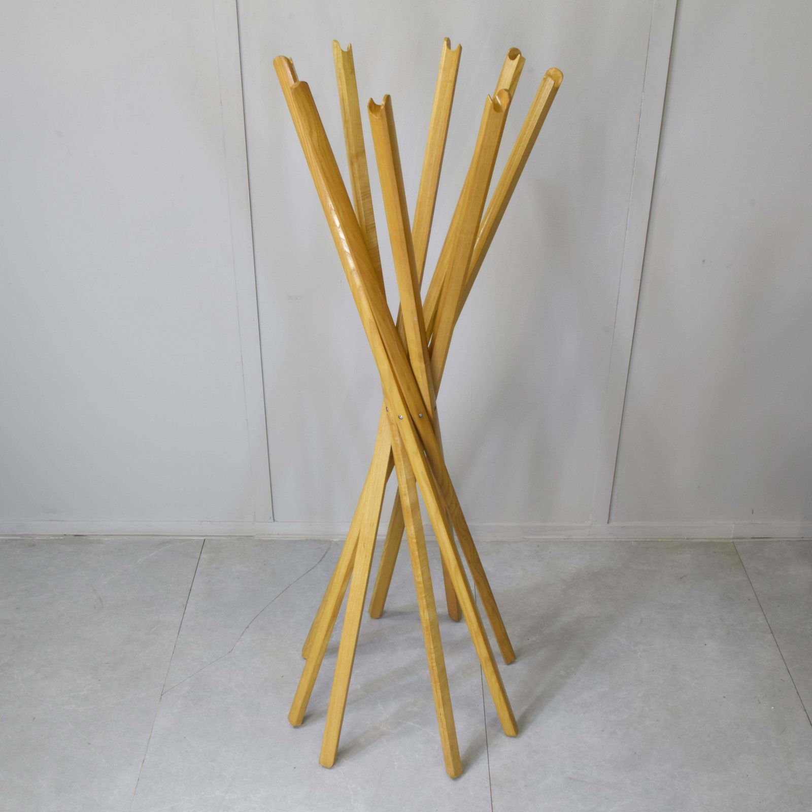 Mid Century Modern Coat Rack By Zanotta Maple Wood Italy 1974 photo vinterior