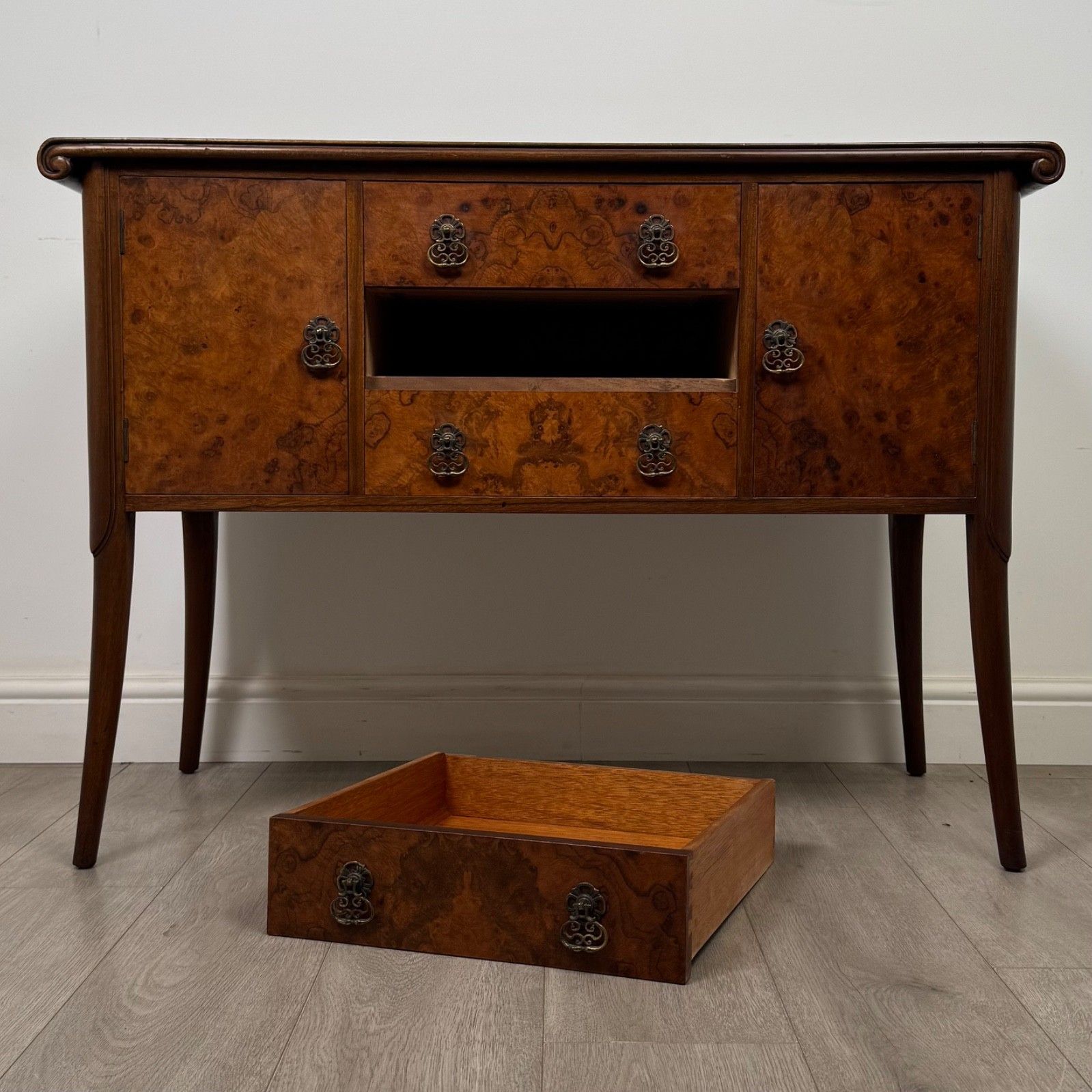 Furniture Antique 20th Century Edwardian Sideboard In Burr Walnut ( Af 5775 ) photo