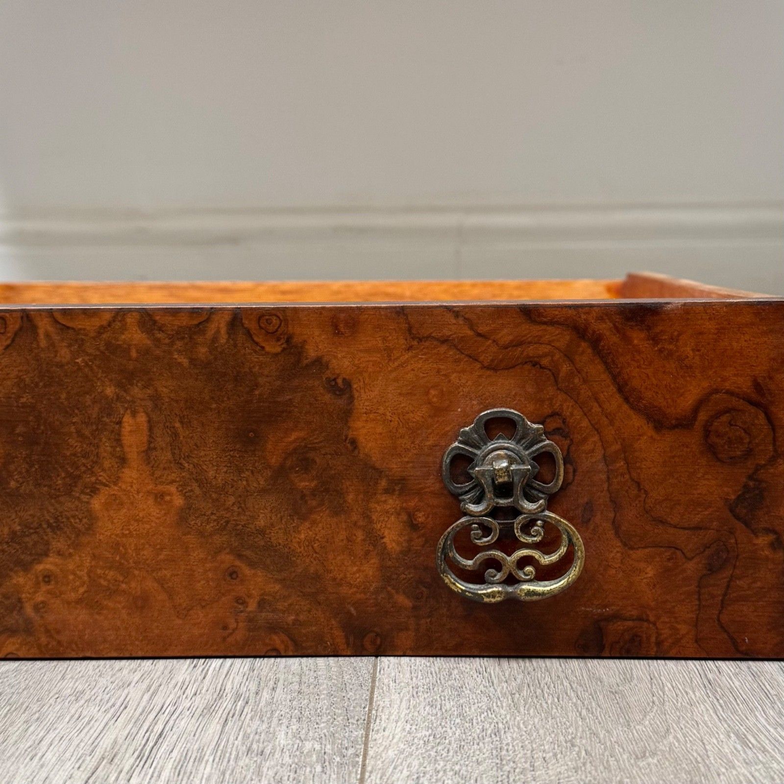 625.0 Antique 20th Century Edwardian Sideboard In Burr Walnut ( Af 5775 ) photo