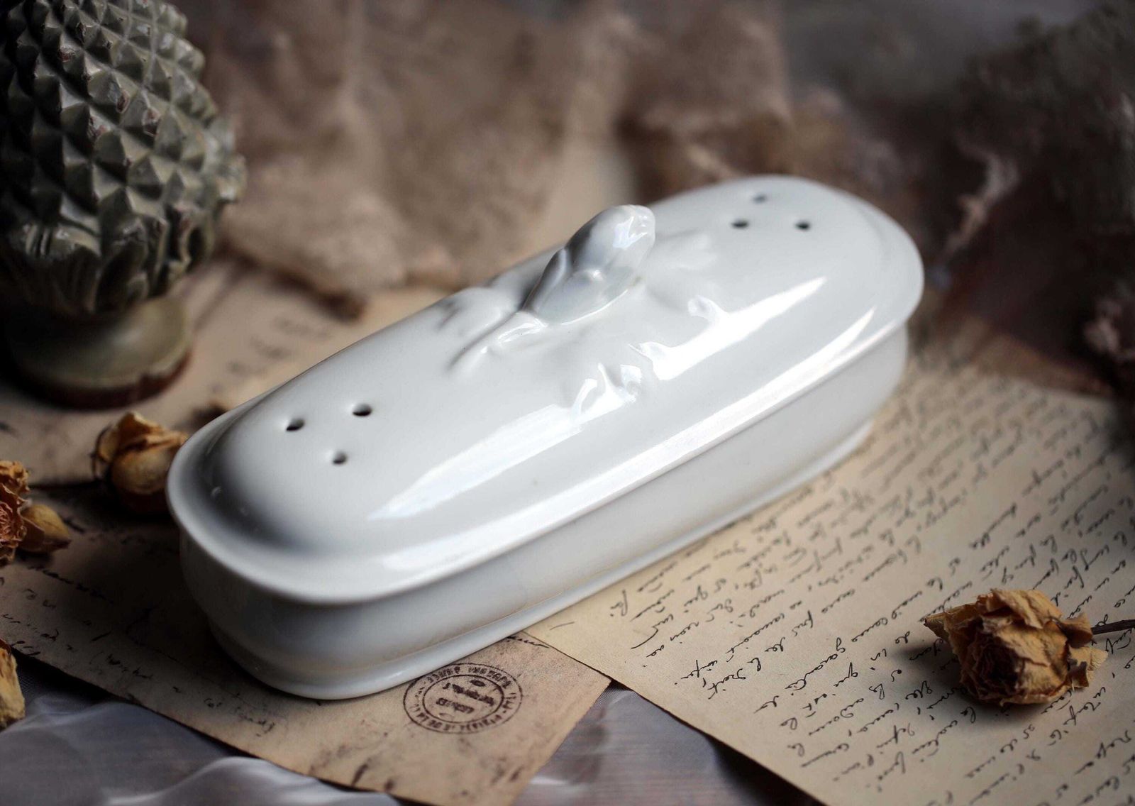 Antique French Razor Box Holder White Porcelain Pot Bathroom Storage Dish
