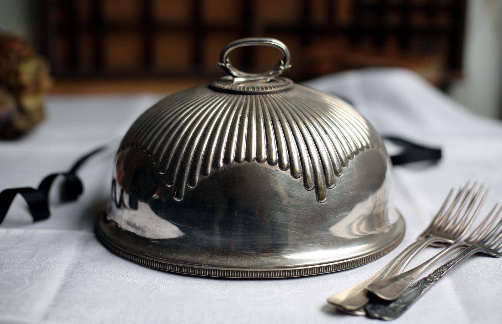 Antique Silver Food Dome Oval Cloche Bell Food Cover Mappin & Webb