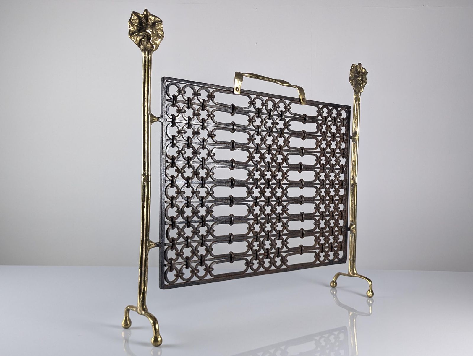Pare-étincelles en bronze et fer forgé par David Marshall, années 1970. photo furniture