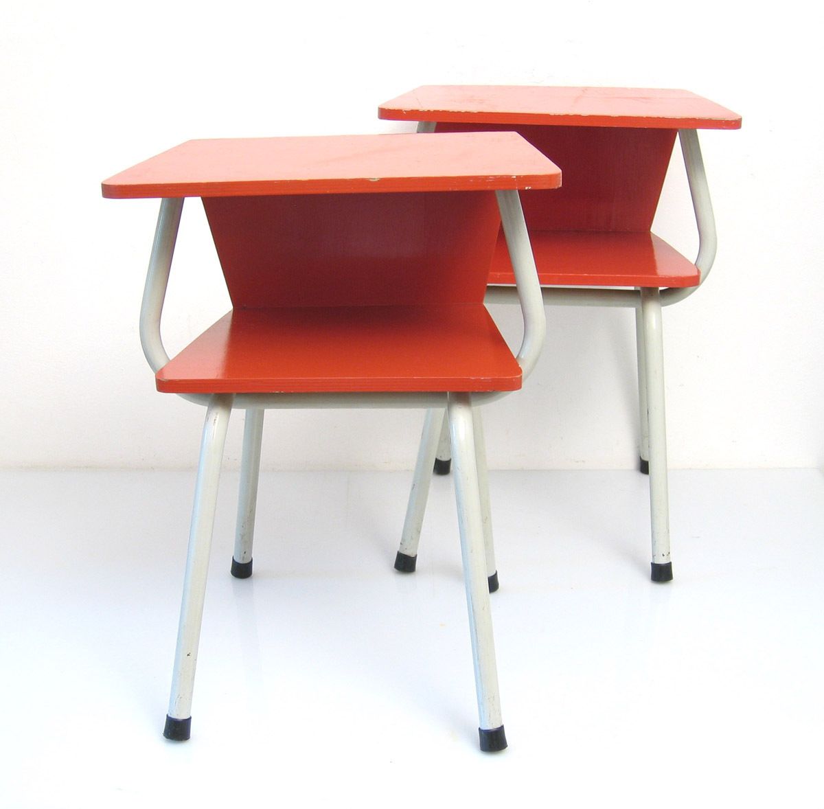 2 Fifties Red Retro Bedside Cabinets photo vinterior