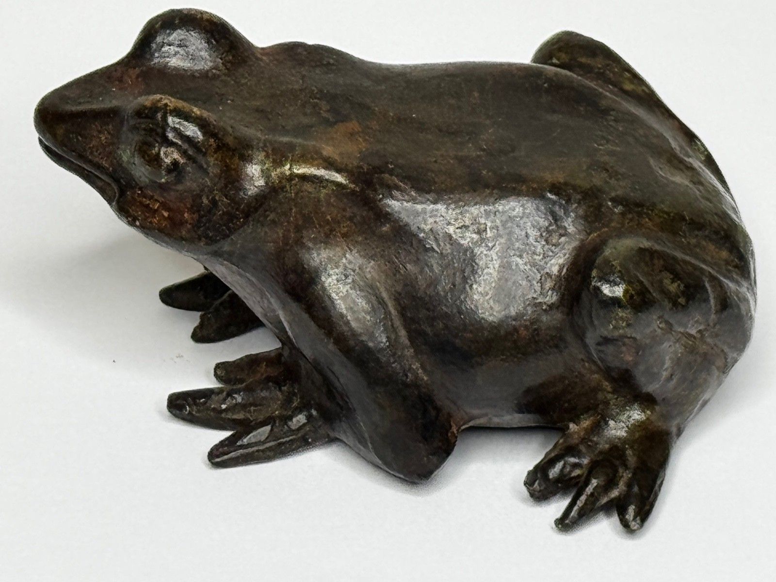 19e-eeuwse Franse bronzen kikker, Parijse werkplaats ca. 1850, sculptuur in de stijl van Moigniez photo 3600.0