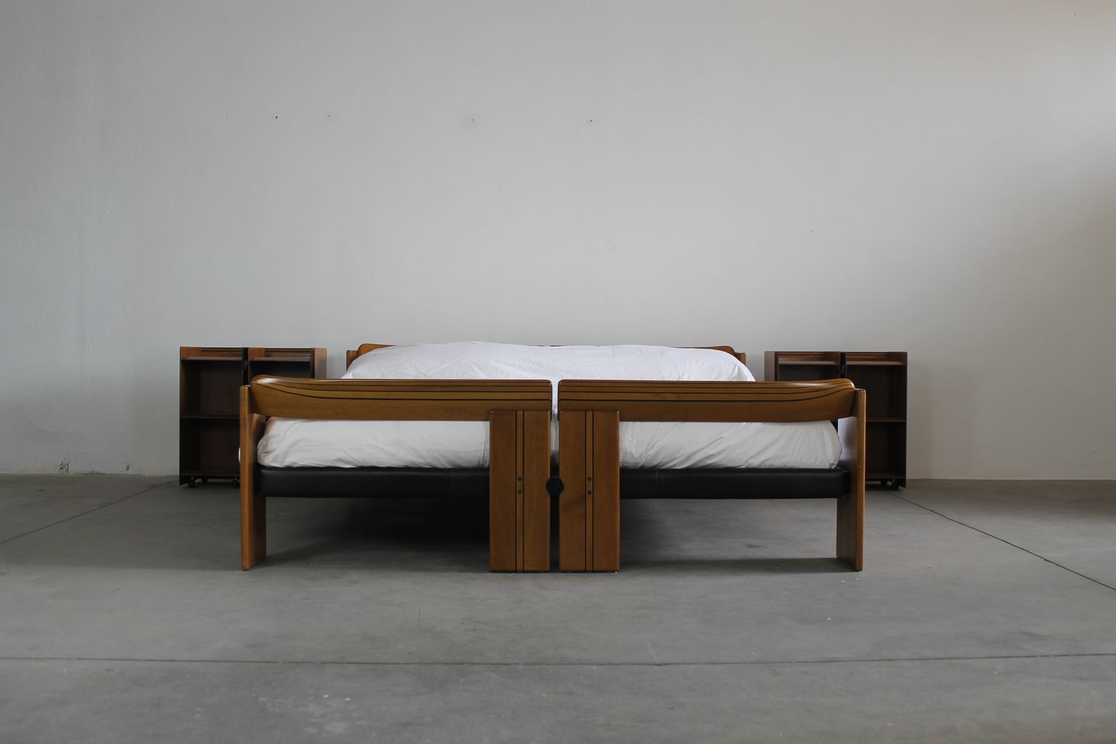 Tobia And Afra Scarpa Artona Bed With Nightstands By Maxalto 1975 photo 12134.5