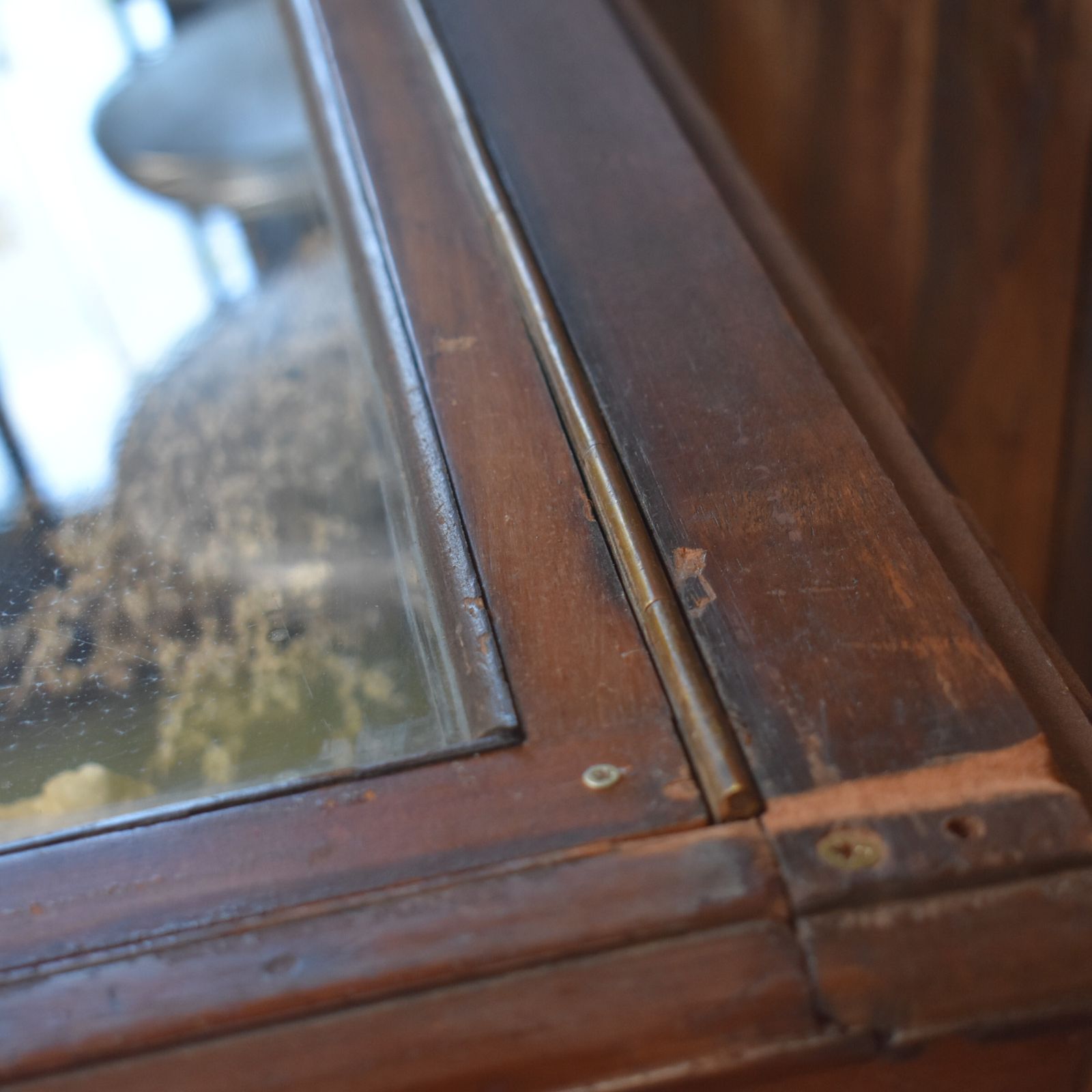 photo buy Antique Victorian Mahogany Museum Shop Lift Up Glass Counter Top Display Cabinet