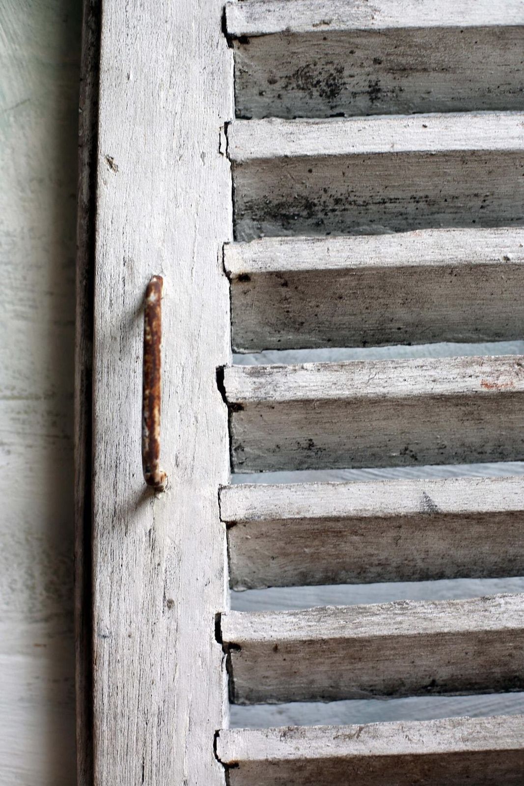 Antique French Wooden Louvres Shutter Old Distressed Door Rustic White Painted Slatted Tall Panel Architectural Salvage Backdrop photo vintage