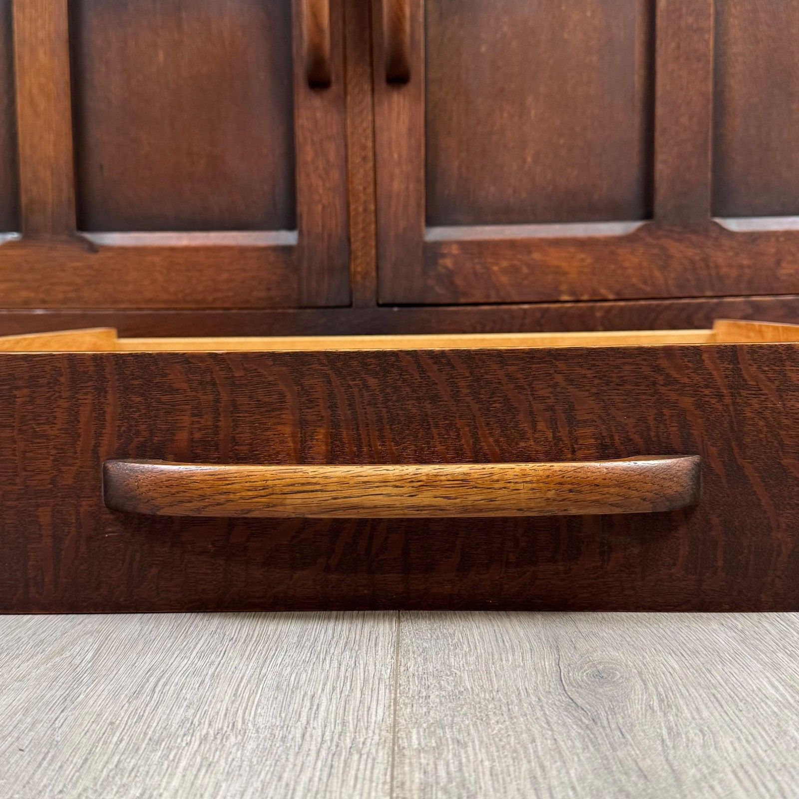 585.0 Antique 20th Century Arts And Crafts Style Sideboard In Oak ( Af 5331 ) photo