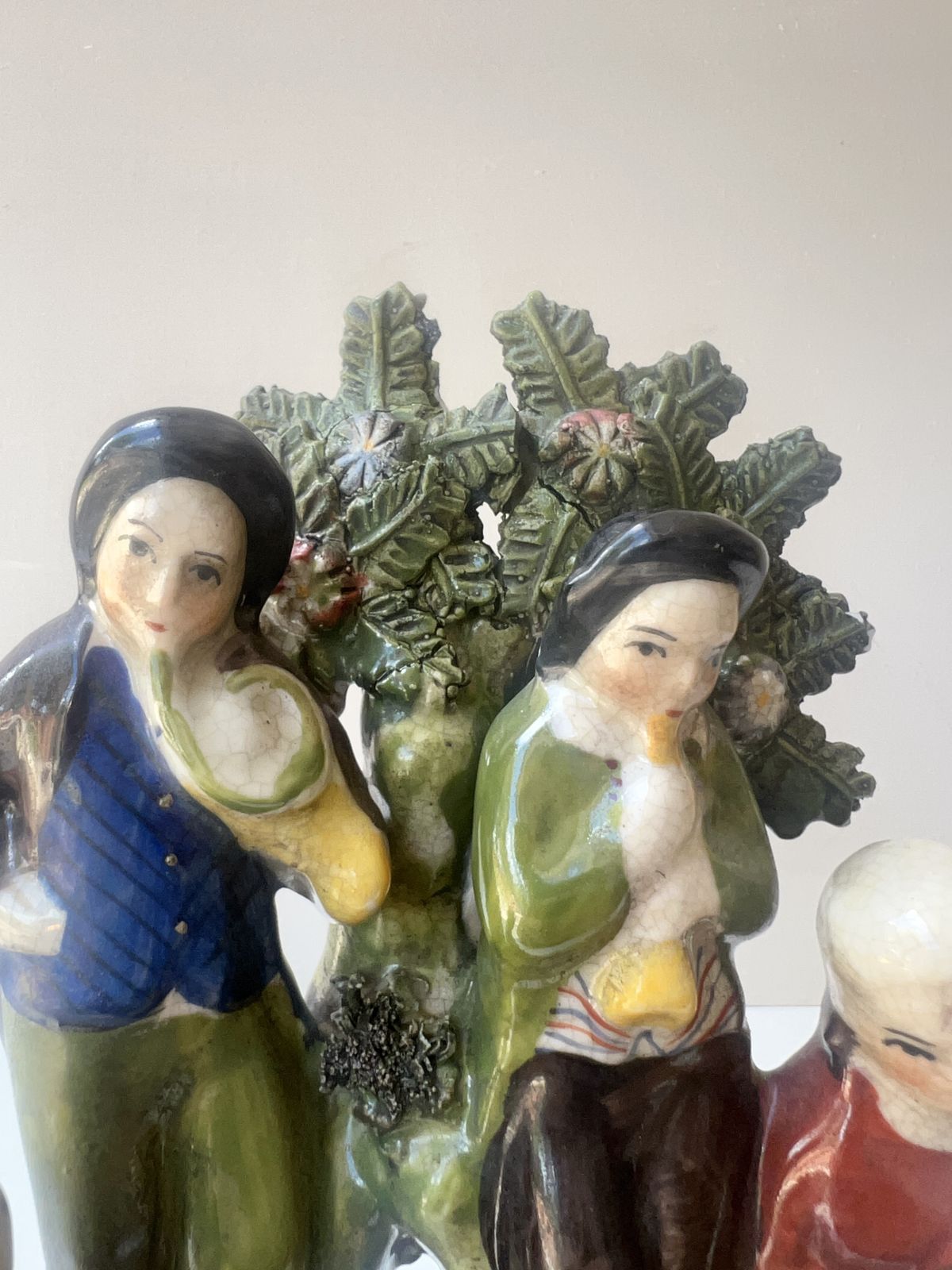 Antique Staffordshire Travelling Musicians With Bocage photo 295.0