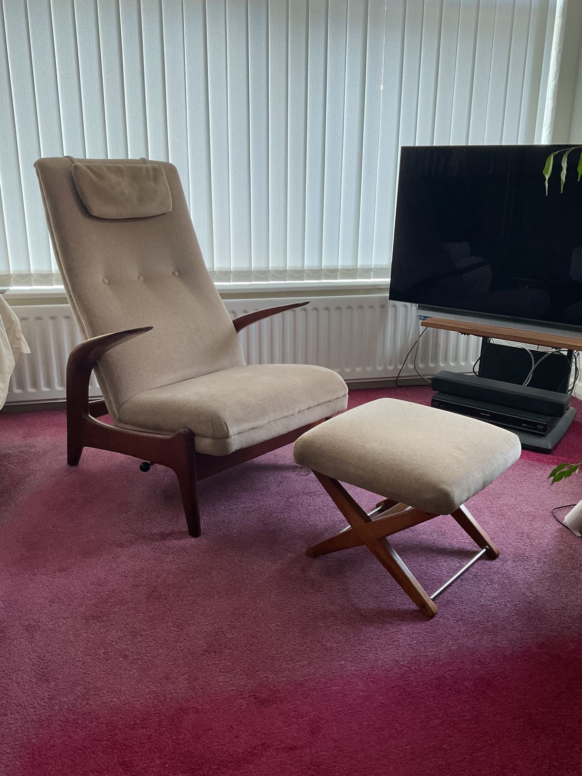 Gimson & Slater 1960s Rock ‘N’ Rest Armchair Set. photo Furniture