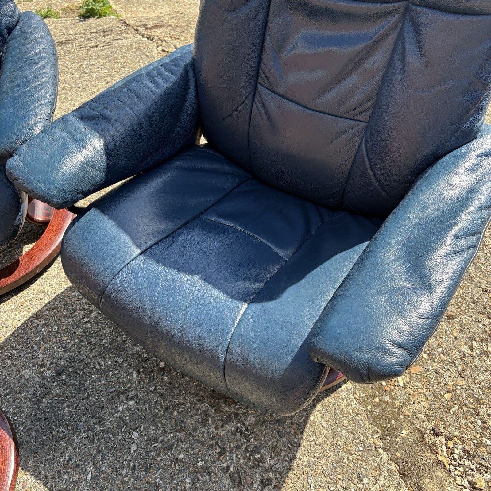 Pair Blue Leather Ekornes Stressless Windsor Teak Frame Recliner Chairs & Stool photo Furniture