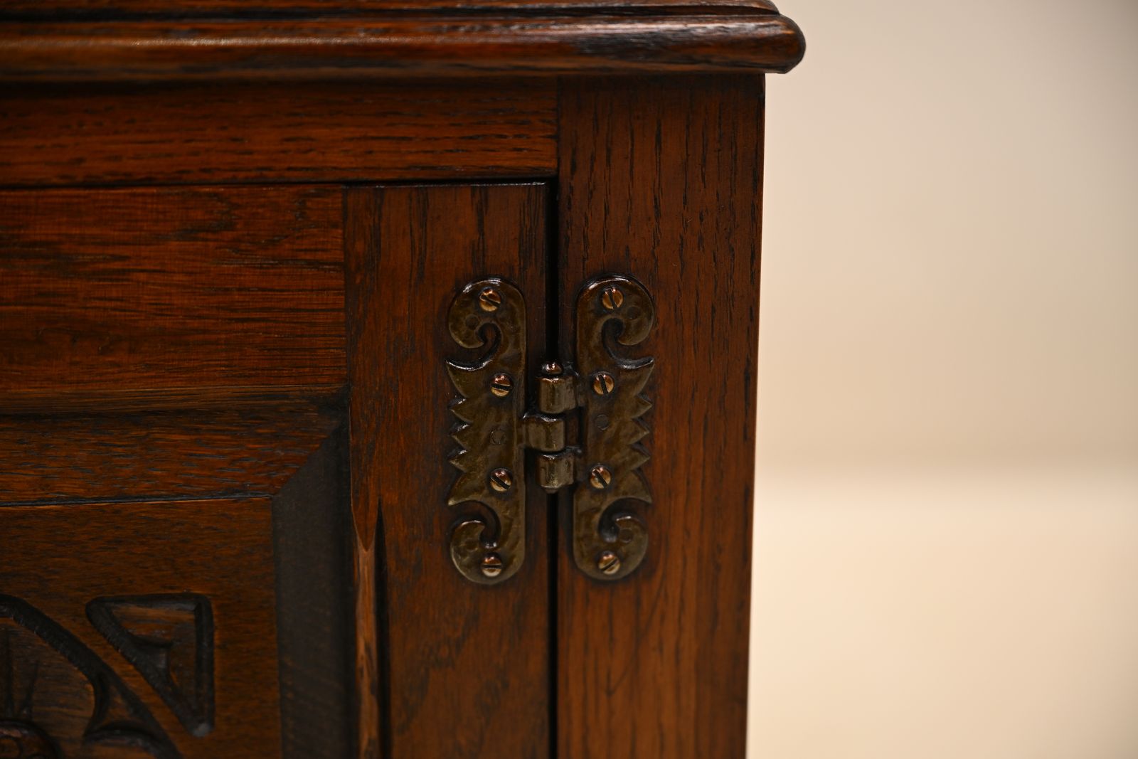photo vintage Old Charm Glazed Bookcase Shelves Tudor Brown Free Uk Delivery