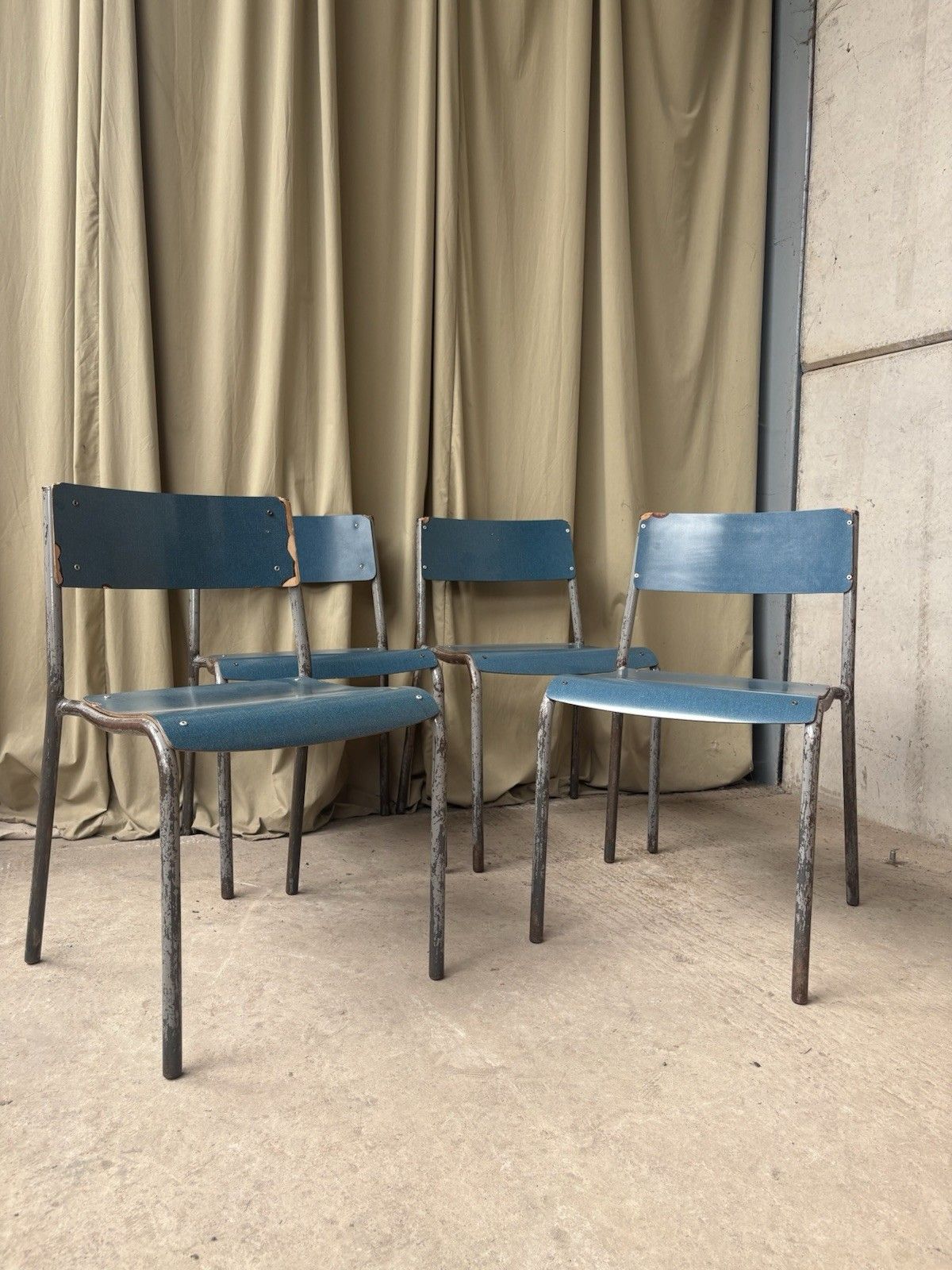 Vtg Mid Century Industrial Metal Set Of 4 Stacking Dining Chairs Retro R1197 photo for sale