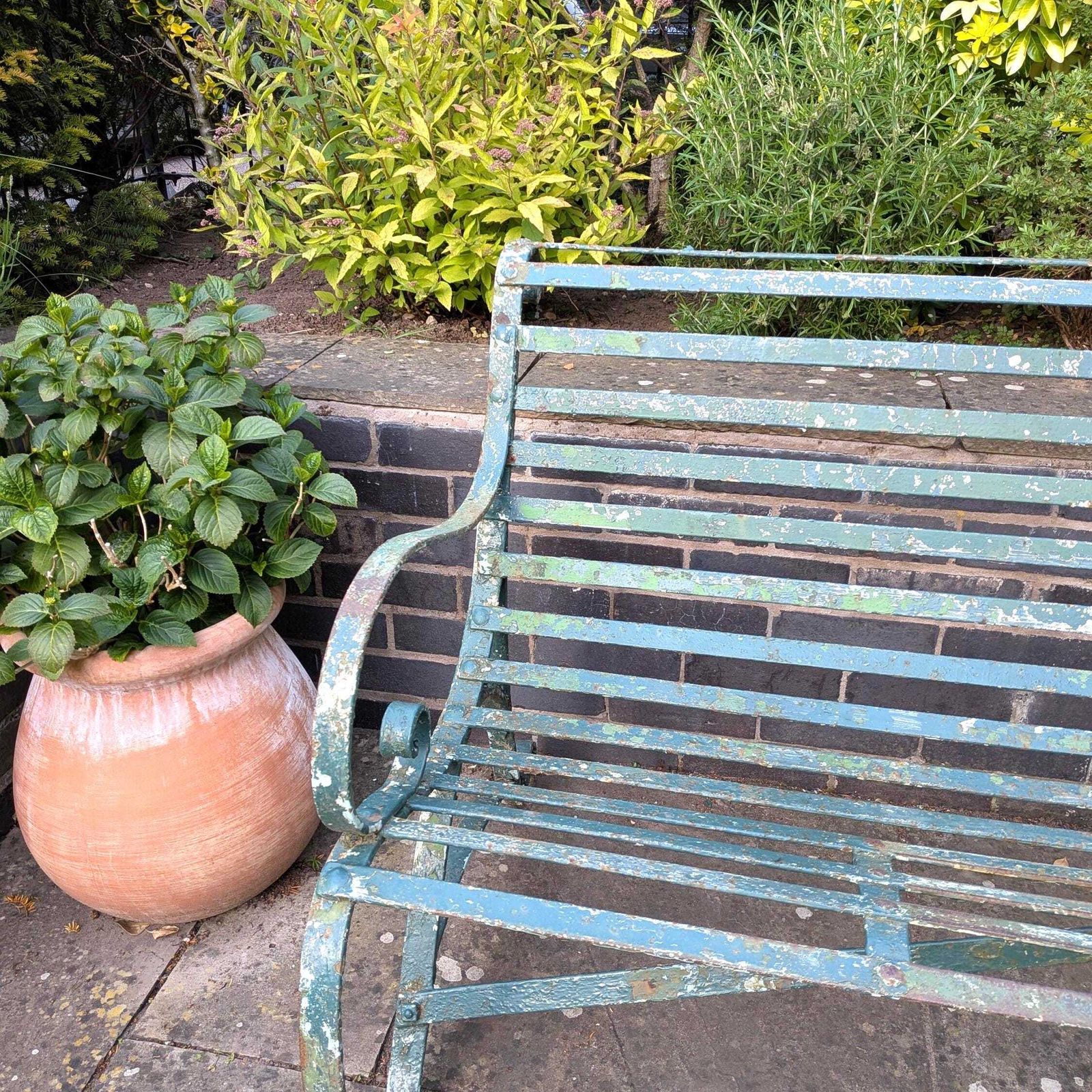 photo vinterior An Antique Regency Strapwork Iron Garden Bench C1830