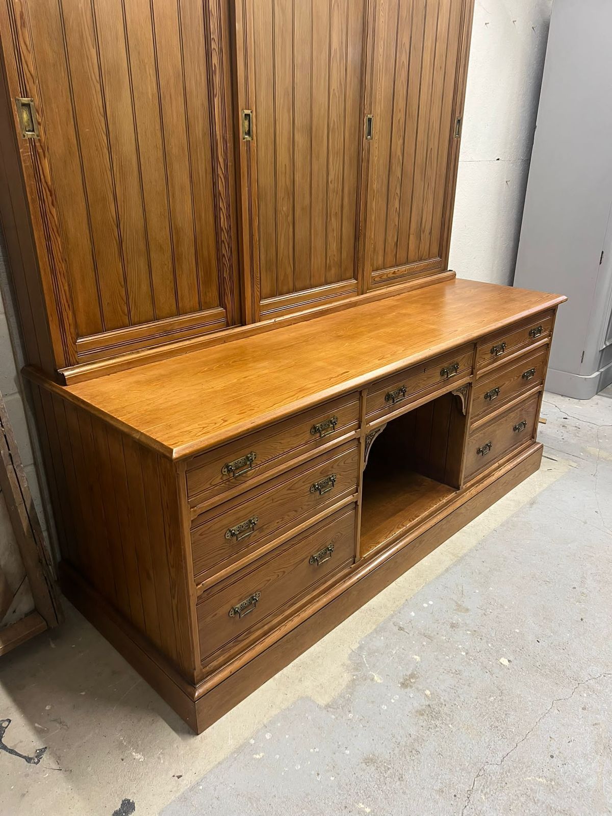 Magnificent Victorian Pitch Pine Housekeepers Dresser photo furniture