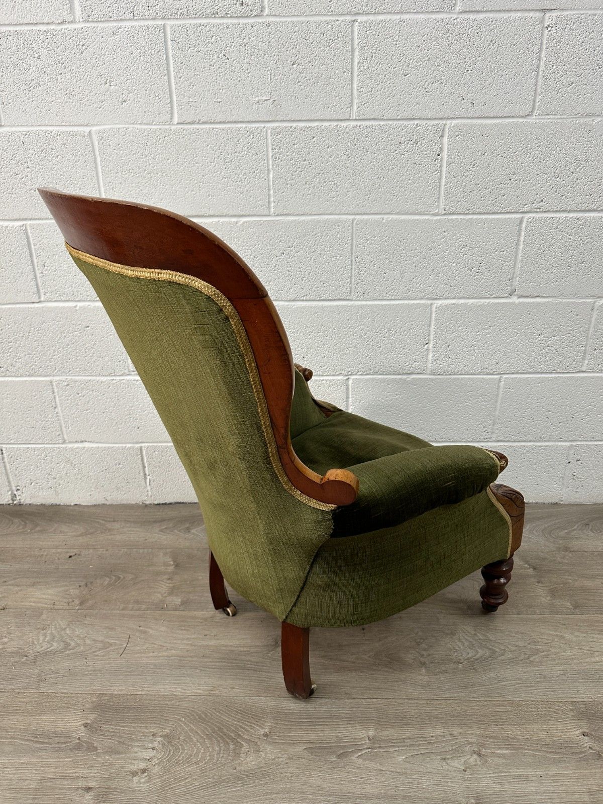 Victorian Carved Mahogany Armchair Green Upholstery Button Back Original Castors photo 80.0