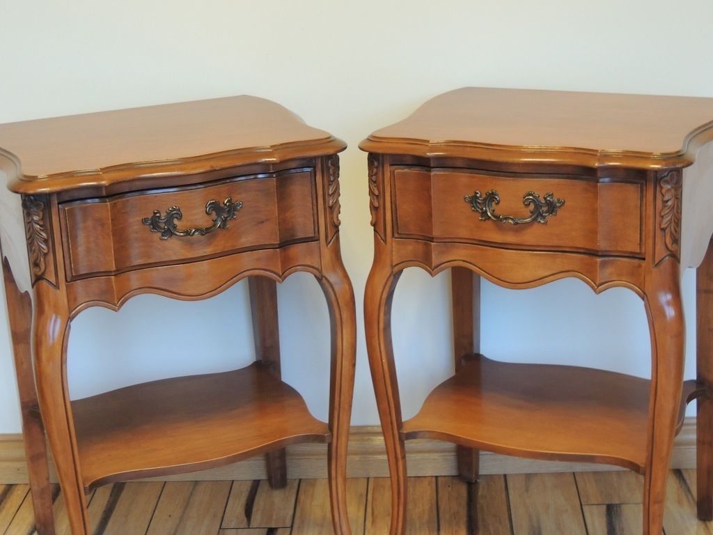 photo vinterior Pair Of French Louis Cherry Bedside Tables