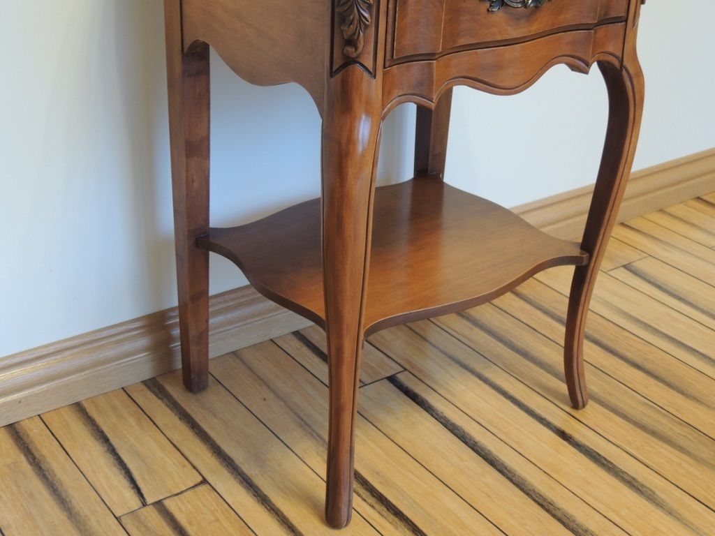 photo vintage Pair Of French Louis Cherry Bedside Tables